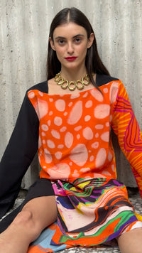 Blusa Modernista Woman In Hat